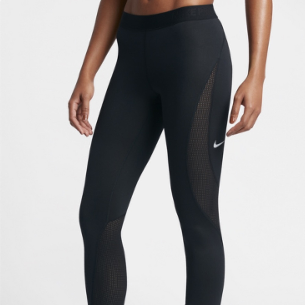 Nike Pro HyperCool Women's 20" Training Capris